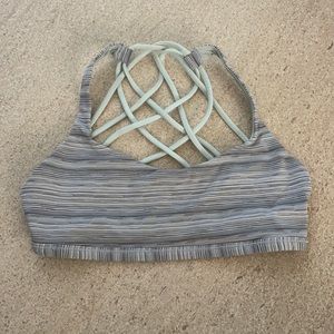Lululemon sports bra